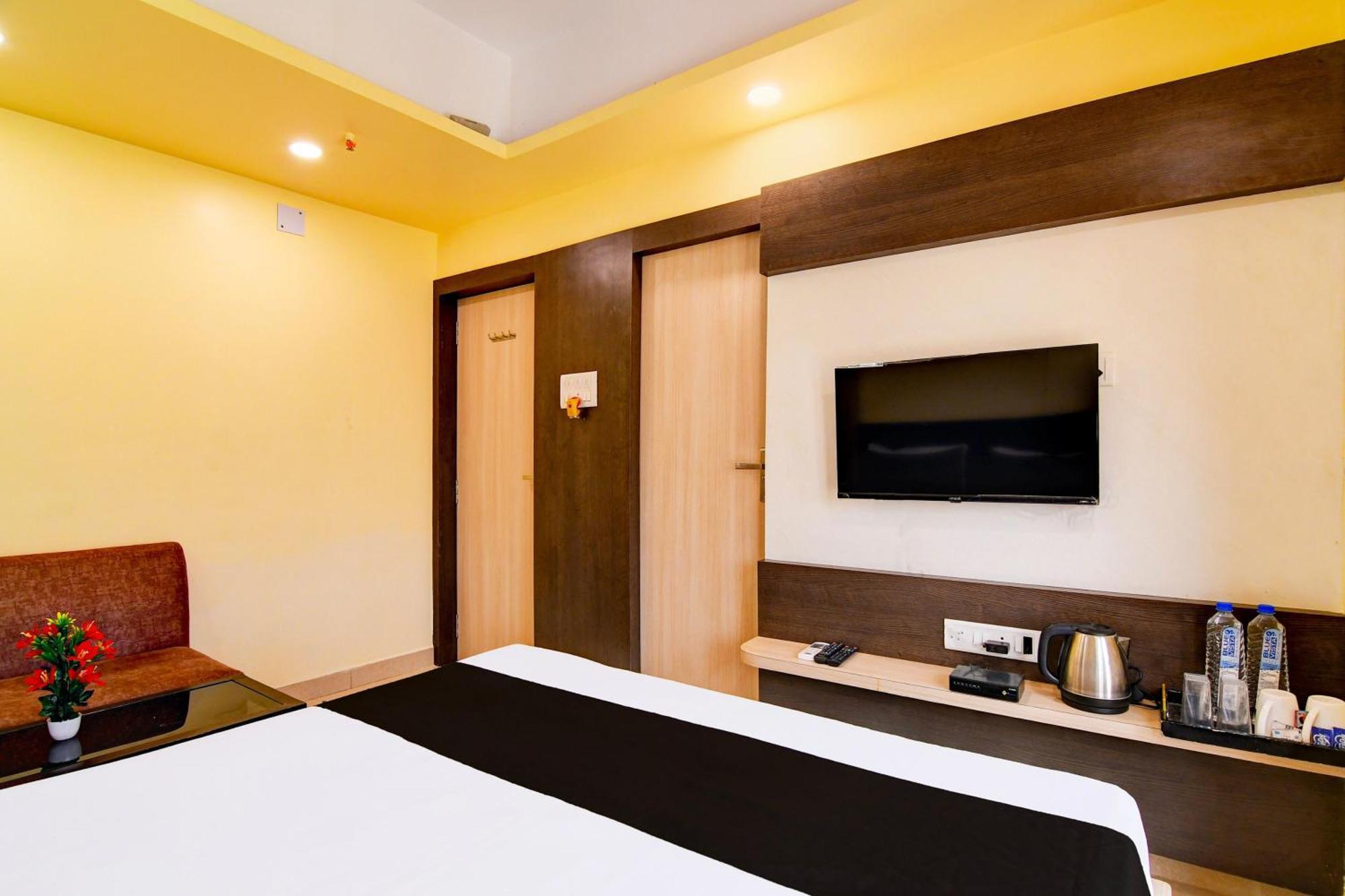 Hotel O Bypass View Calcutta Extérieur photo